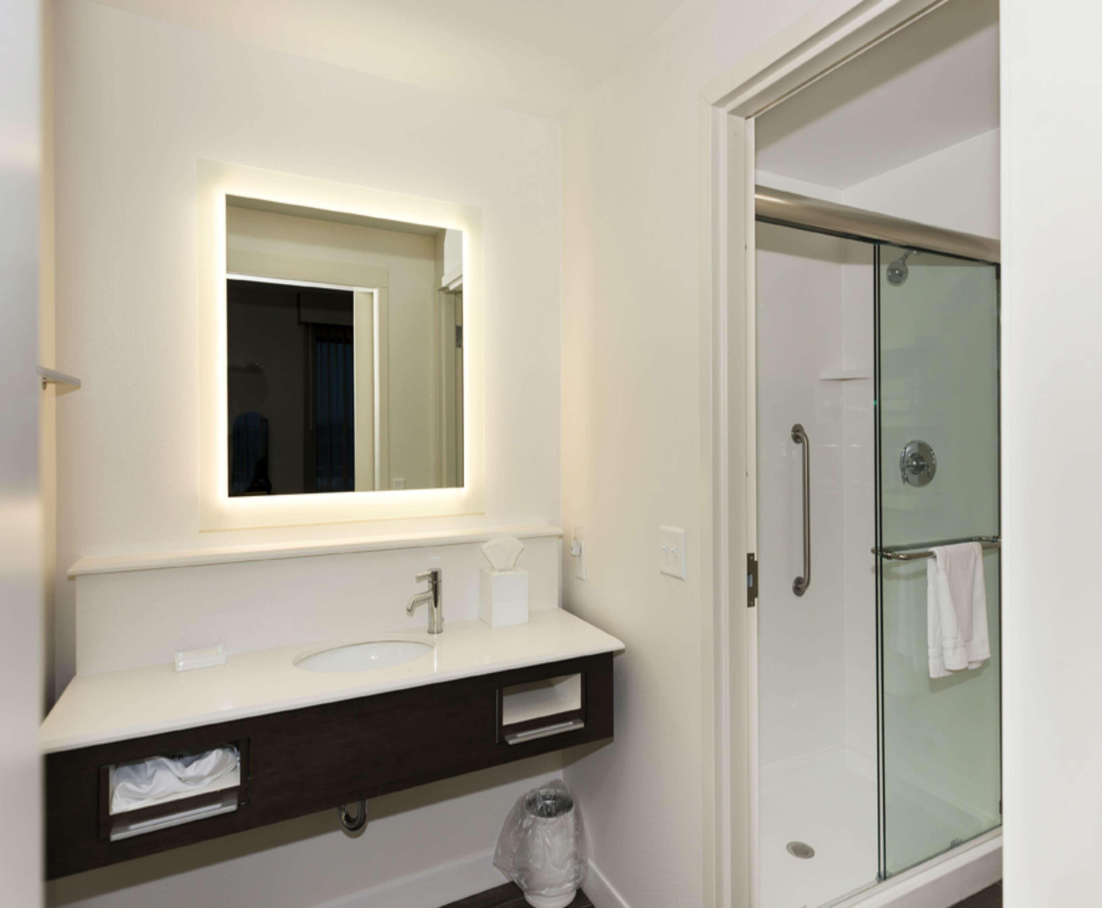 Hampton Inn And Suites Minneapolis University Area, Mn Buitenkant foto