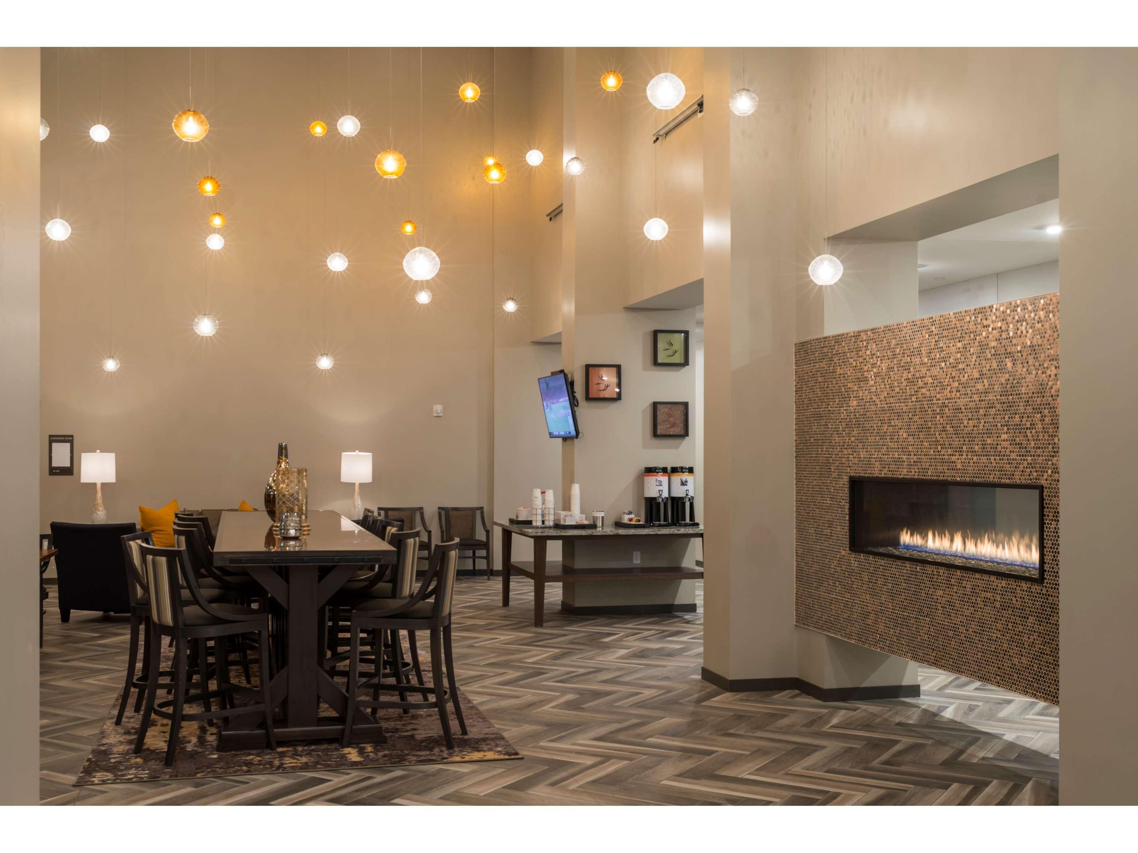 Hampton Inn And Suites Minneapolis University Area, Mn Buitenkant foto