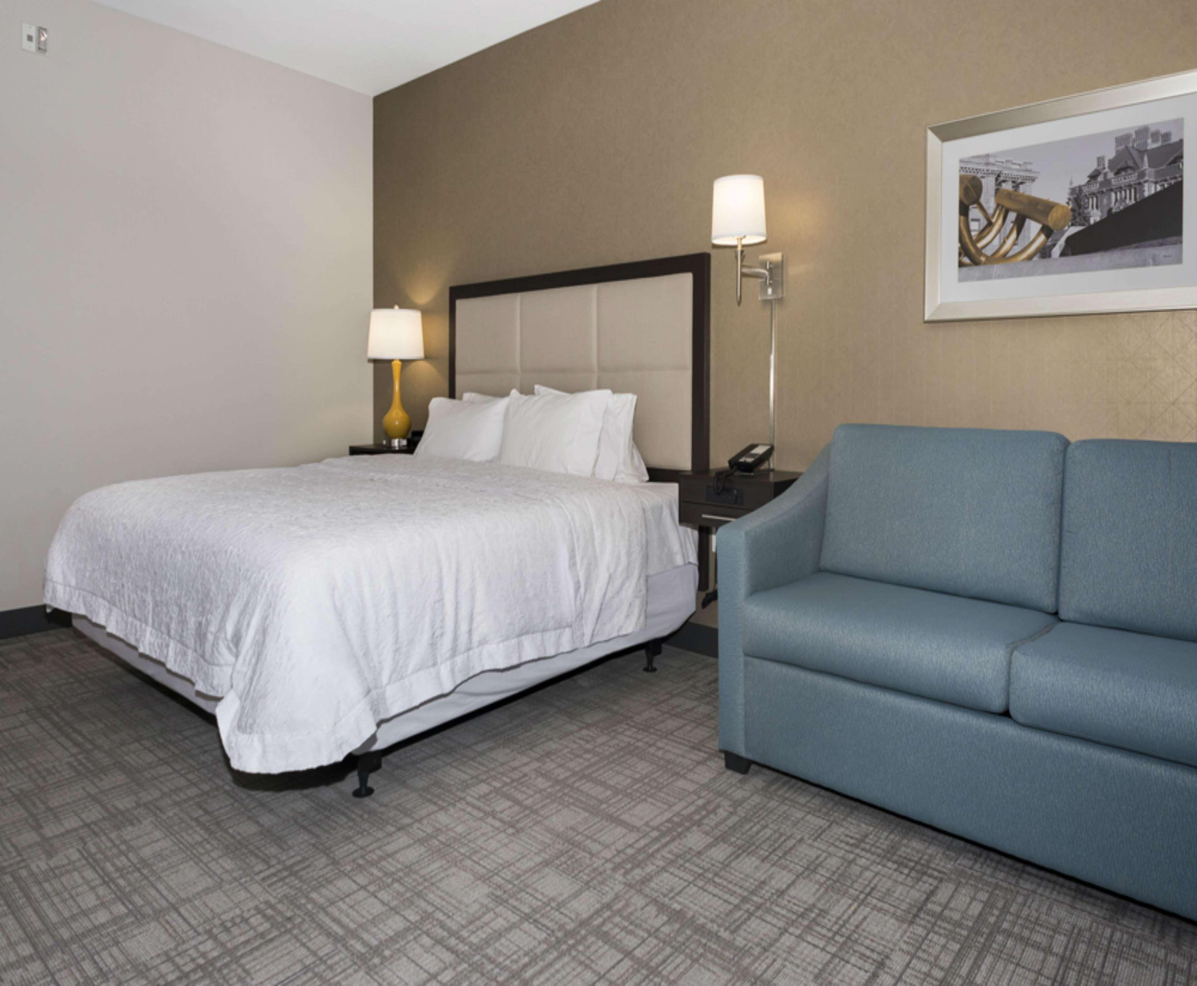 Hampton Inn And Suites Minneapolis University Area, Mn Buitenkant foto