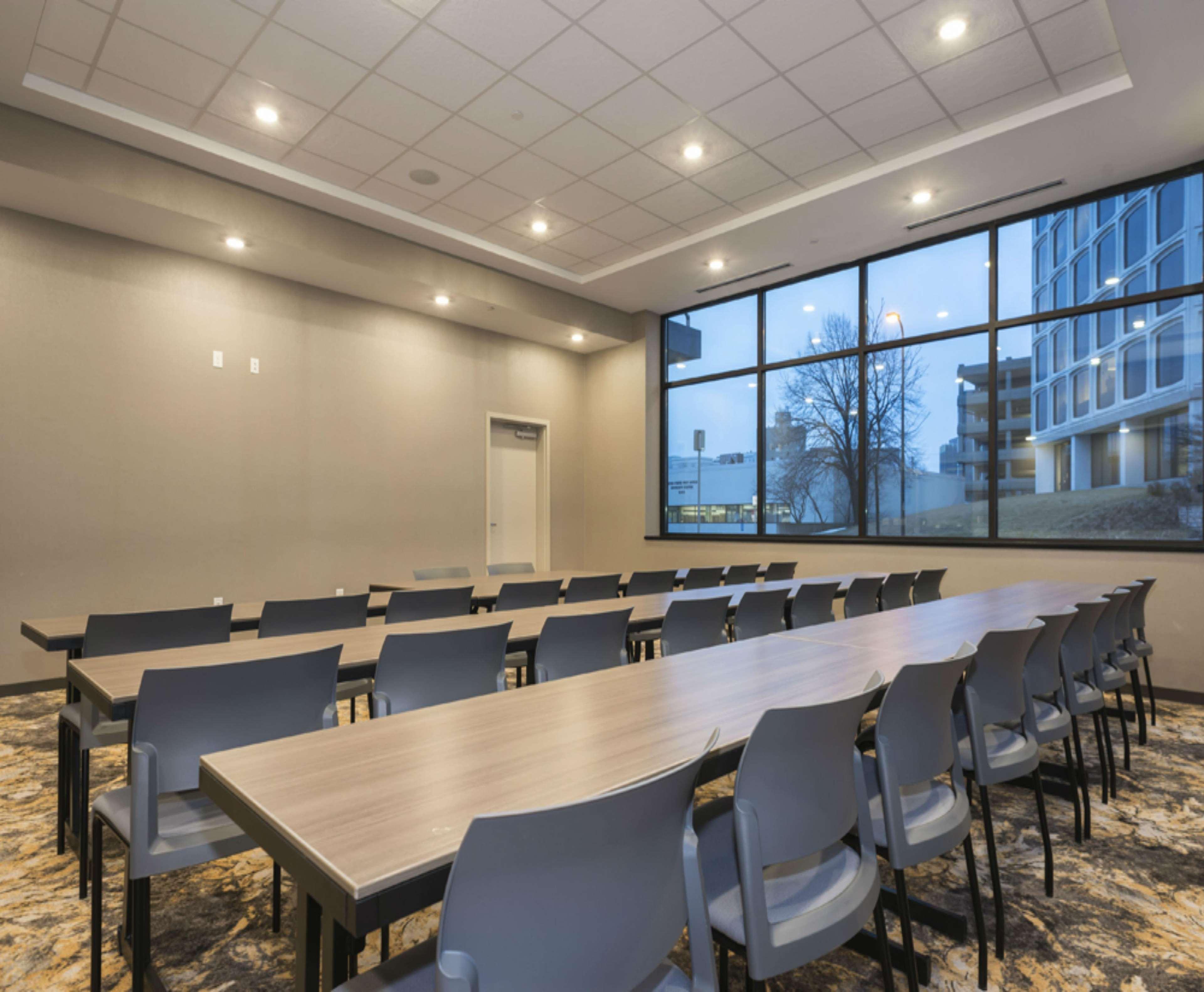 Hampton Inn And Suites Minneapolis University Area, Mn Buitenkant foto