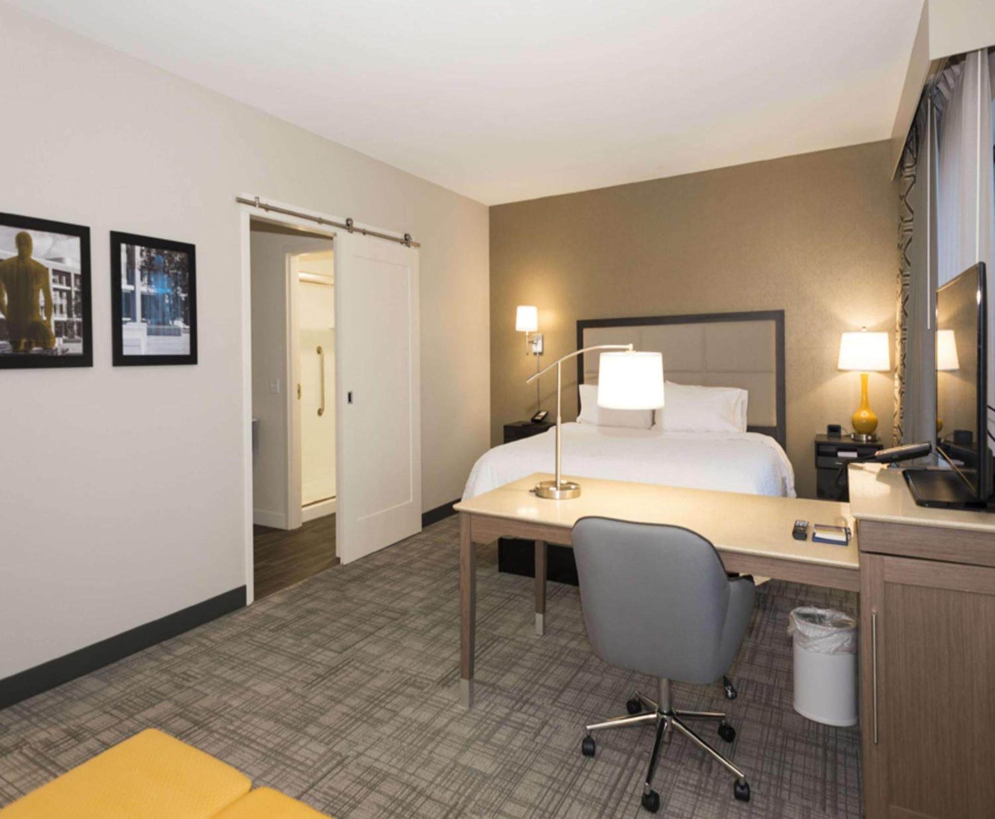 Hampton Inn And Suites Minneapolis University Area, Mn Buitenkant foto